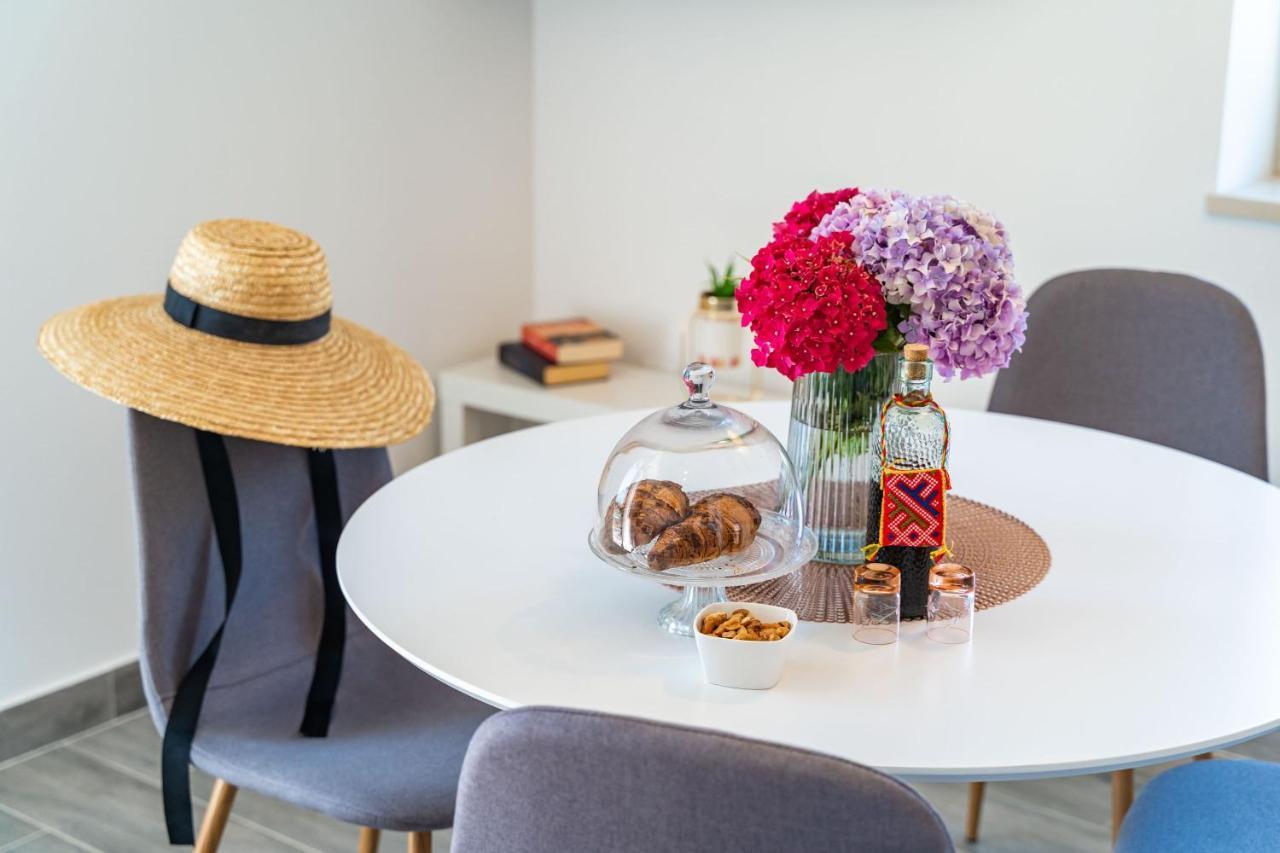Apartments Amalija Čilipi Екстериор снимка