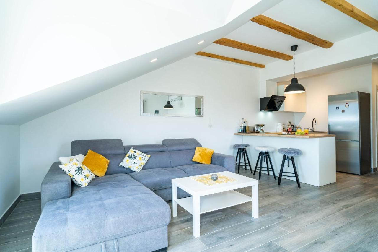Apartments Amalija Čilipi Екстериор снимка