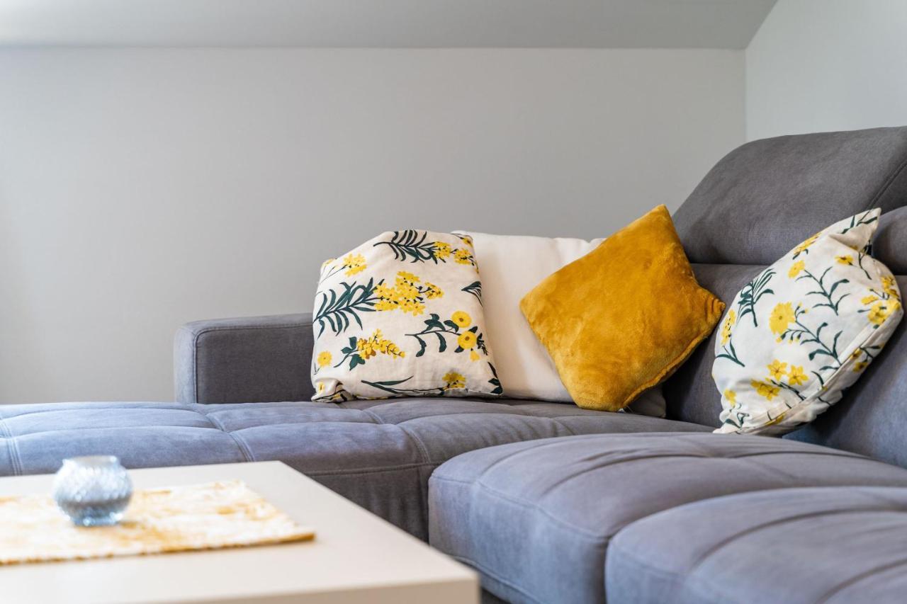 Apartments Amalija Čilipi Екстериор снимка