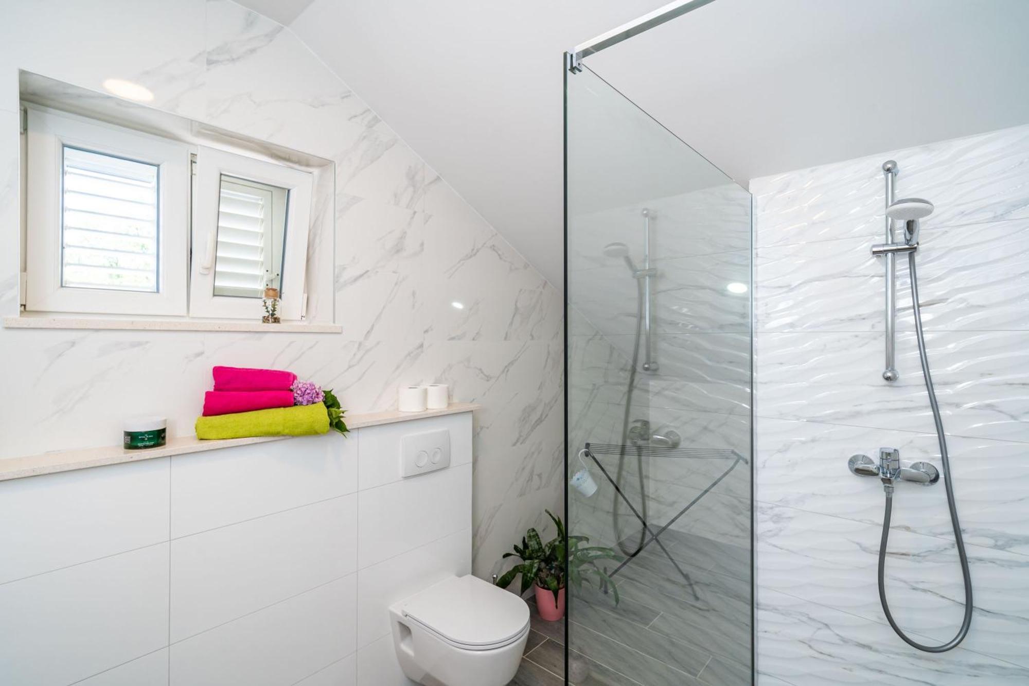 Apartments Amalija Čilipi Стая снимка