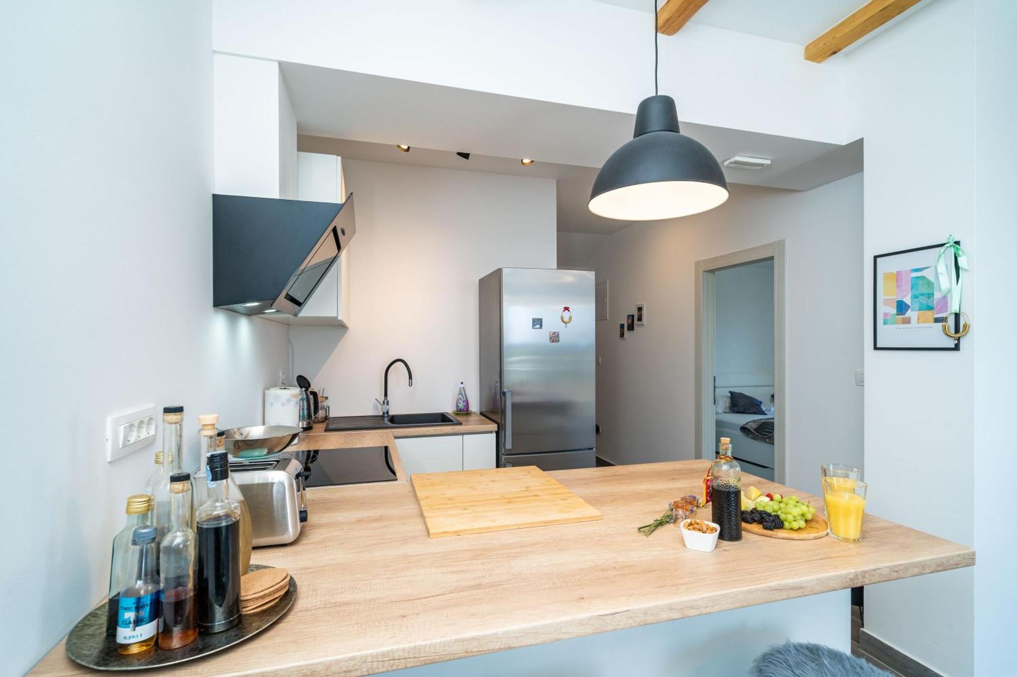 Apartments Amalija Čilipi Стая снимка