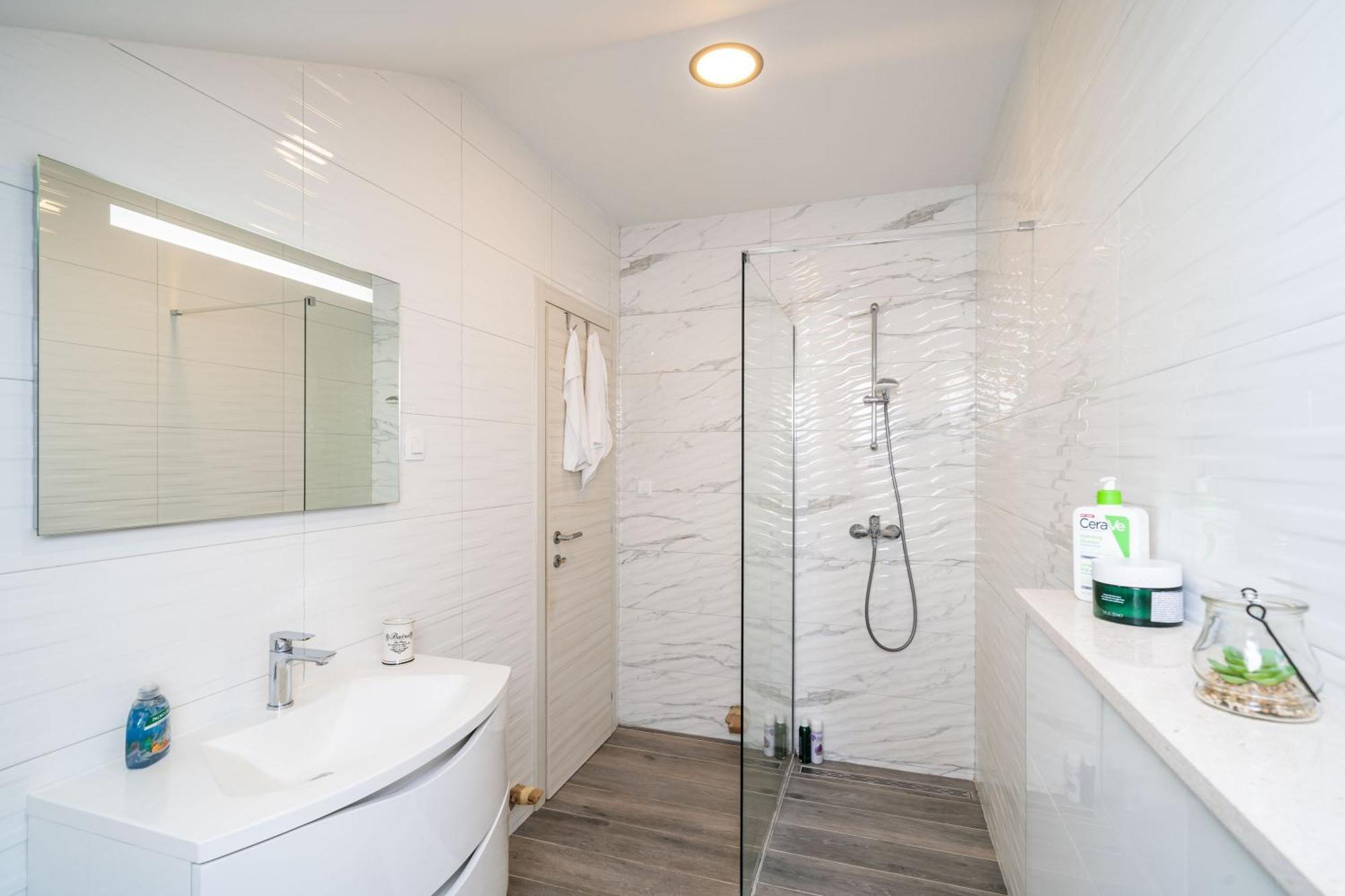 Apartments Amalija Čilipi Стая снимка